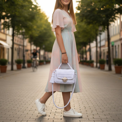 Szydełkowa Torebka „Biała Perła”